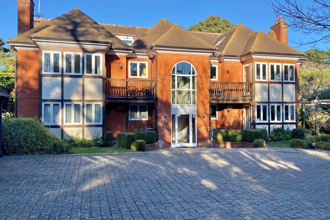 Flat for sale in Chaddesley Grange, 12 Chaddesley Pines, Canford Cliffs