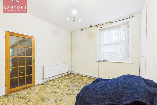 26, Glyncoli Road, Rhondda Cynon Taf photo 4