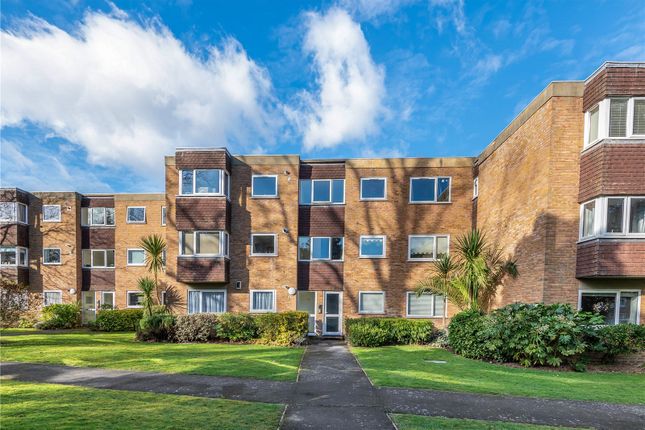 Thumbnail Flat for sale in Kemnal Road, Chislehurst, Kent