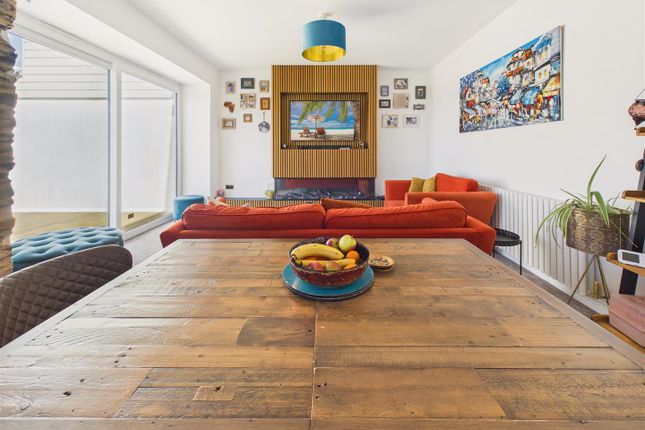 12a, Cliff Road, Newquay photo 4