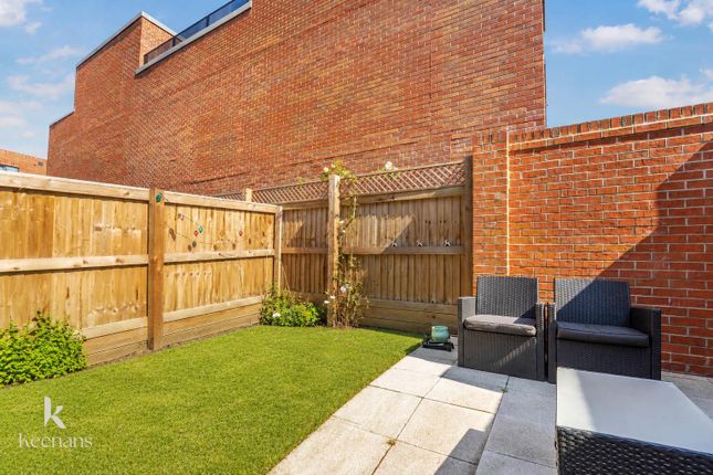 24, Kara Street, Salford photo 4