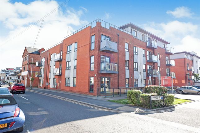 Thumbnail Flat for sale in Hagden Lane, Watford