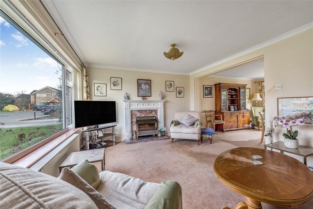 9, Field End, Woking photo 2