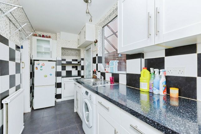 7, Oakleigh Avenue, Leicester photo 3