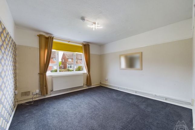 Flat to rent in Humber Avenue, South Ockendon