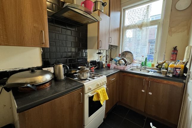 60, Copperfield Grove, Leeds photo 5