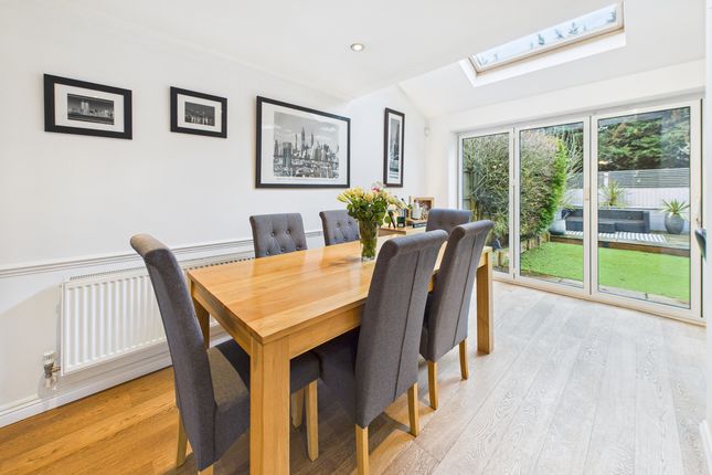19, Hadland Close, Bovingdon Hemel Hempstead photo 3
