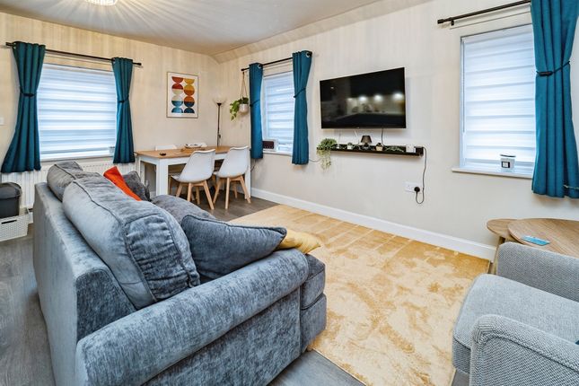 14, Sherston Crescent, Beverley photo 3