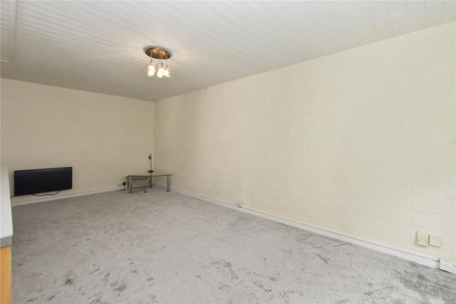 3, Masham Court, Leeds photo 3