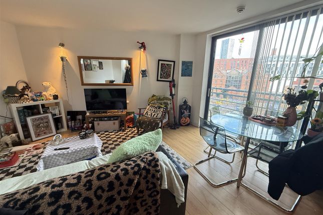 Apt 150, City Point 2, Salford photo 3