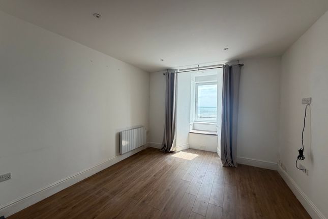 Flat 1,, Glan Y Mor, Narberth photo 4