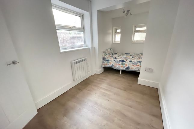 Thumbnail Flat to rent in 96 Apley Road, Doncaster, South Yorkshire