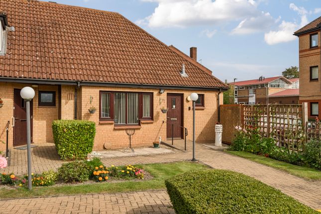Bungalow for sale in Fairacres Road, Didcot, Oxfordshire