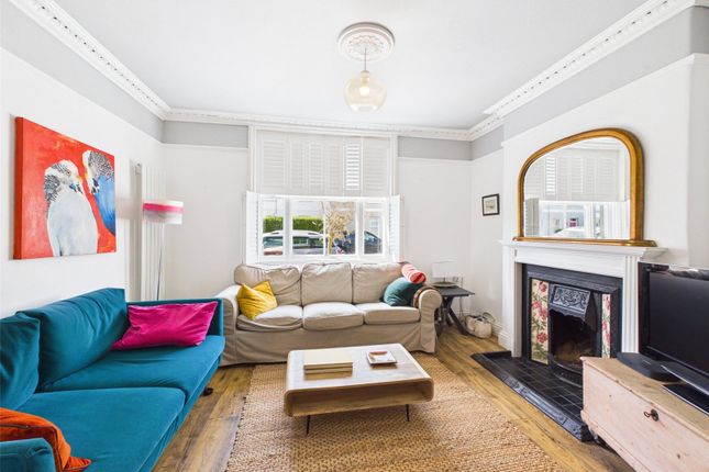 13, Victoria Place, Gloucestershire photo 2