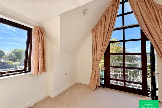 22, Hamilton Square, Sandringham Gardens, North Finchley photo 3