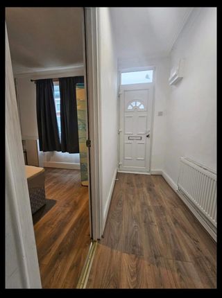Barber Road, Stoke-on-Trent photo 4