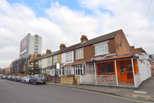 Thumbnail Commercial property for sale in Brook Lane North, Brentford