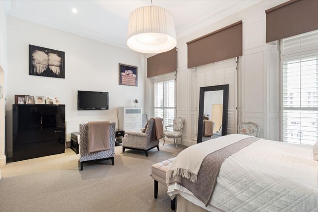 Flat for sale in Manson Place, London