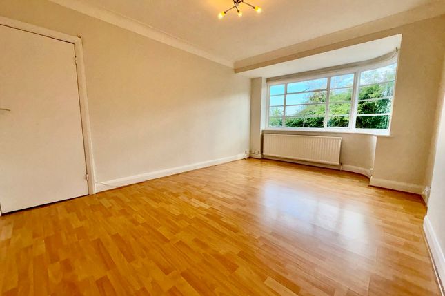 15, Capel Gardens, Pinner photo 2