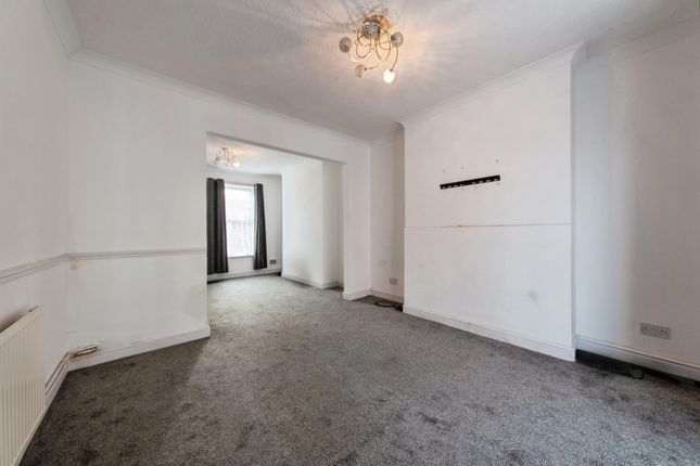 2, Spring Gardens, Spalding photo 3