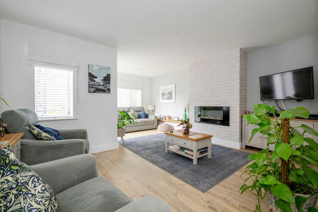 10, Limestone Way, Maresfield photo 4