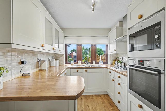 12, Maple Avenue, Nottingham photo 3