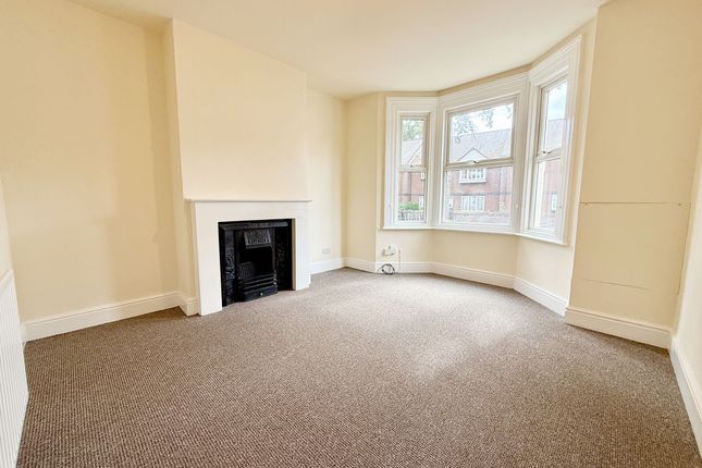 65, Manthorpe Road, Grantham photo 2
