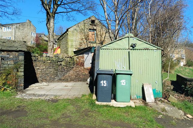 15, Longcroft Street, Huddersfield photo 2