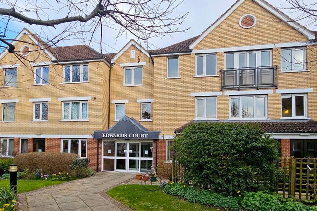 Flat for sale in Turners Hill, Waltham Cross