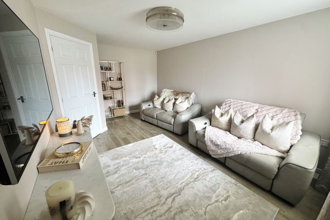 5, Whitehouse Court, Easington Village photo 3