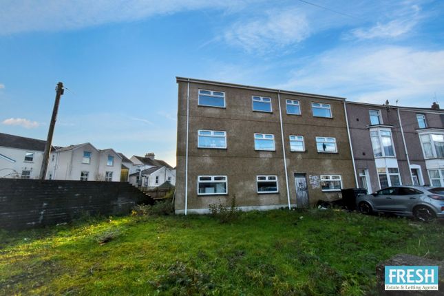 6-bed house on 1, Brunswick Street, Swansea, £160,000