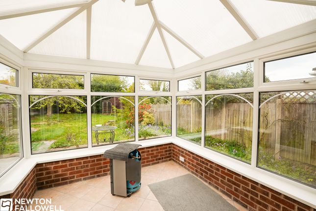 25, Oaklands Lane, Retford photo 3