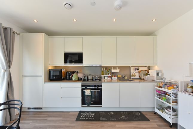 3, Aerodrome Road, London photo 2