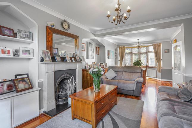 57, Sparrow Farm Road, Worcester Park photo 3