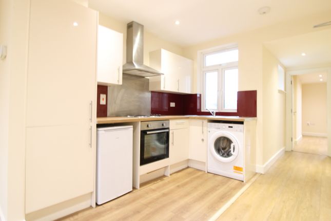 Modern 2-Bedroom Flat Near Harrow Centre