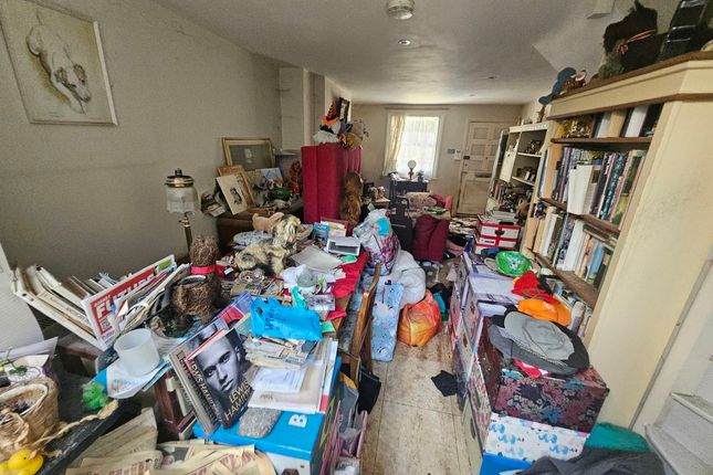 14, Dury Road, Barnet photo 2