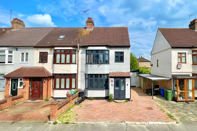 End terrace house for sale in Rainsford Way, Hornchurch