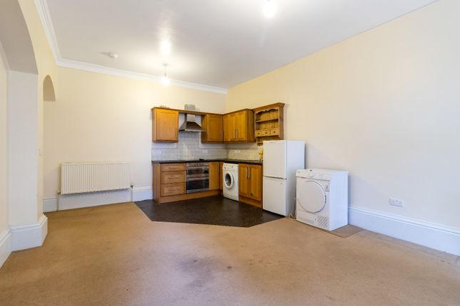 8 Siddington Hall,, Siddington, Gloucestershire photo 3