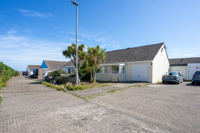 25, Aysha Gardens, Bideford photo 3