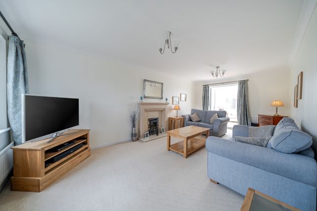 Castlefields Drive, Castlefields, Prudhoe photo 4