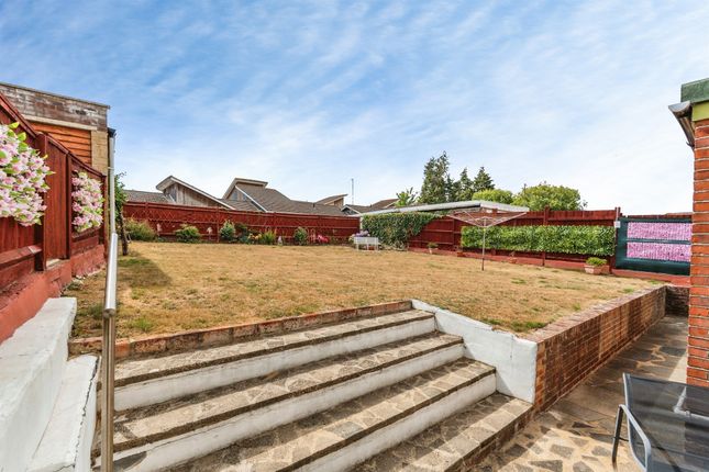 220, Fair Oak Road, Eastleigh photo 4
