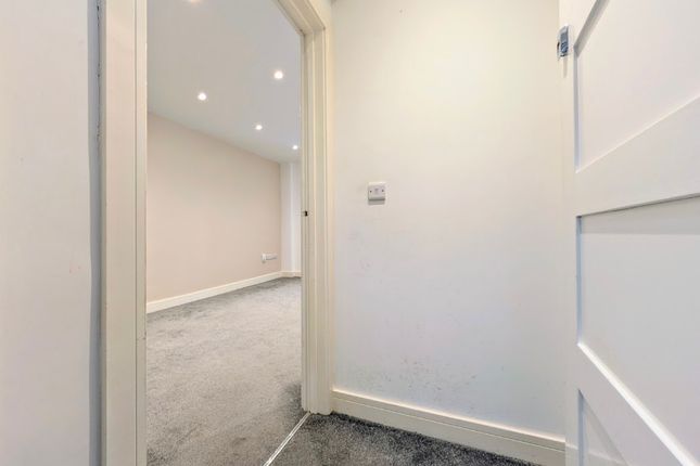 Flat 1, 8a, Chapel Road, Worthing photo 2