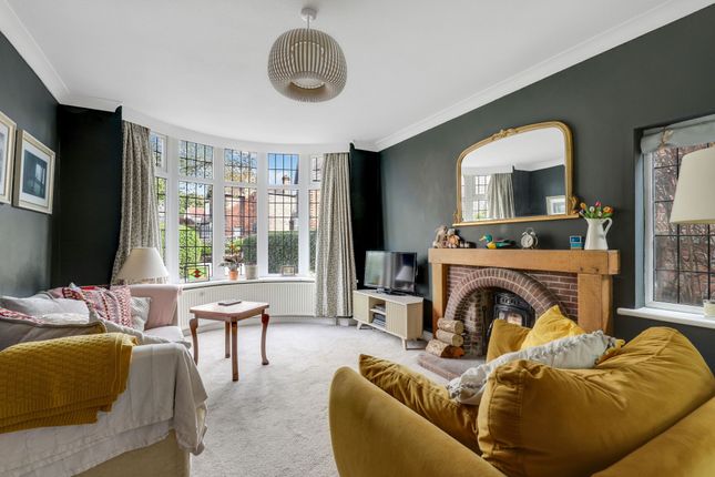 6 Greengates Avenue, Nottingham photo 3