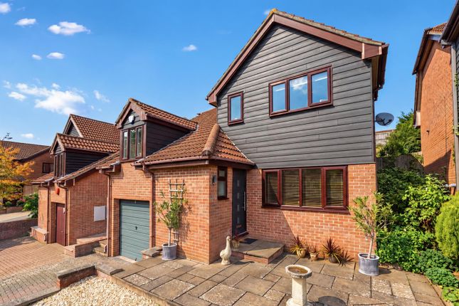 4-bed detached on 6, Fraser Close, Weston-Super-Mare, £399,950
