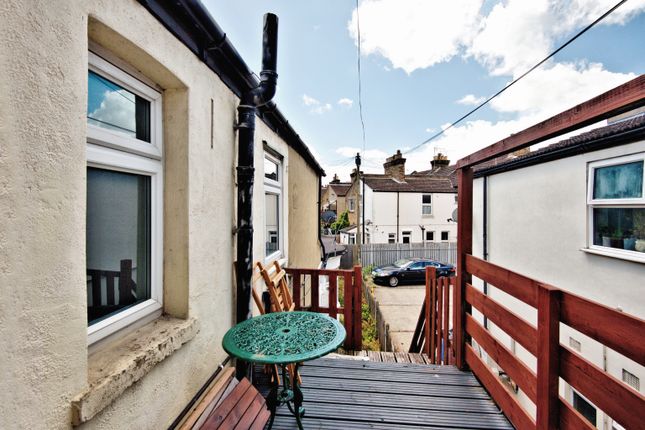 Maisonette for sale in London Road, Southend-On-Sea, Essex