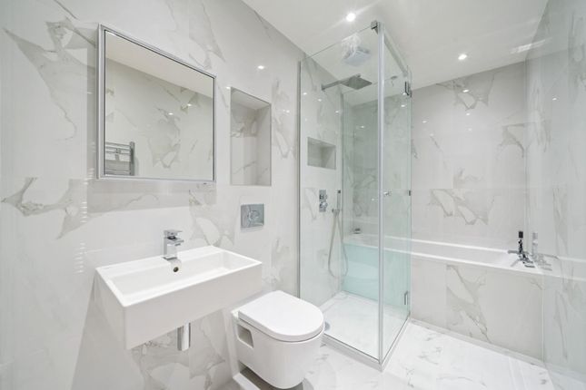 Flat 6, 96 Kingsland Road, London photo 4