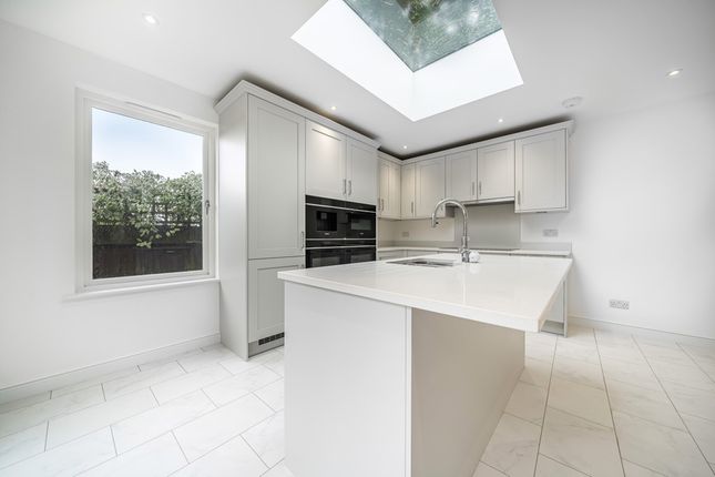 62, Broomhill Road, Orpington photo 3