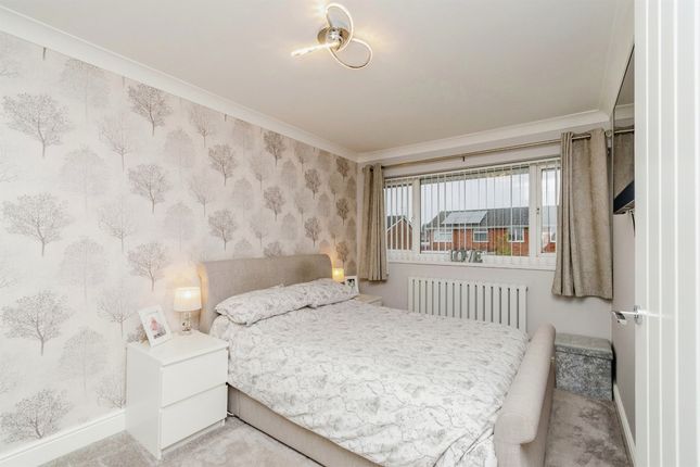 End terrace house for sale in Whitewood Glade, Willenhall