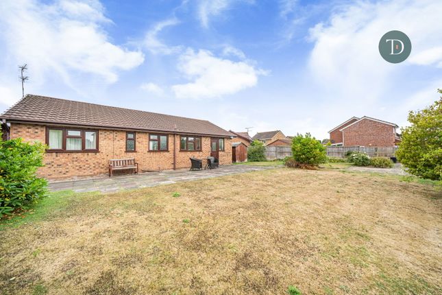 27, Melrose Drive, Ellesmere Port photo 2