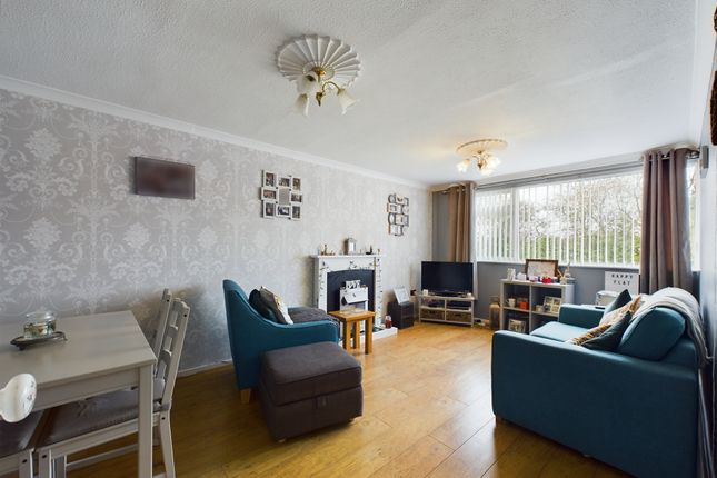 Flat for sale in Garrick Close, Hockley Lane, Coventry CV57Nq